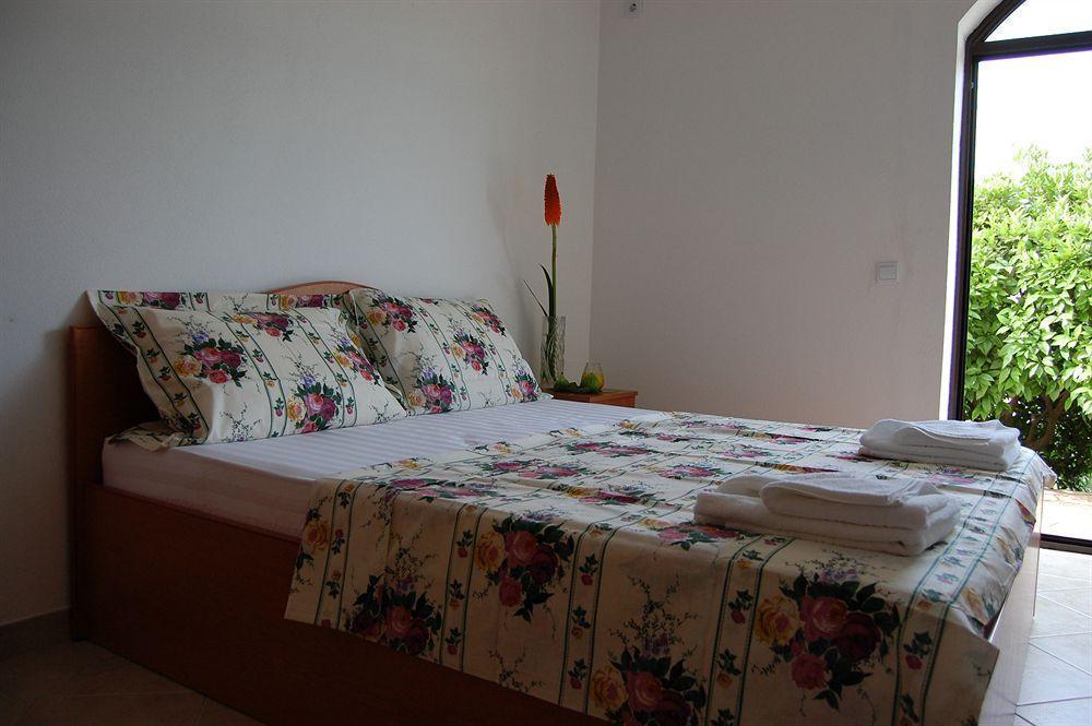 Apartments Χέρτσεγκ Νόβι Εξωτερικό φωτογραφία