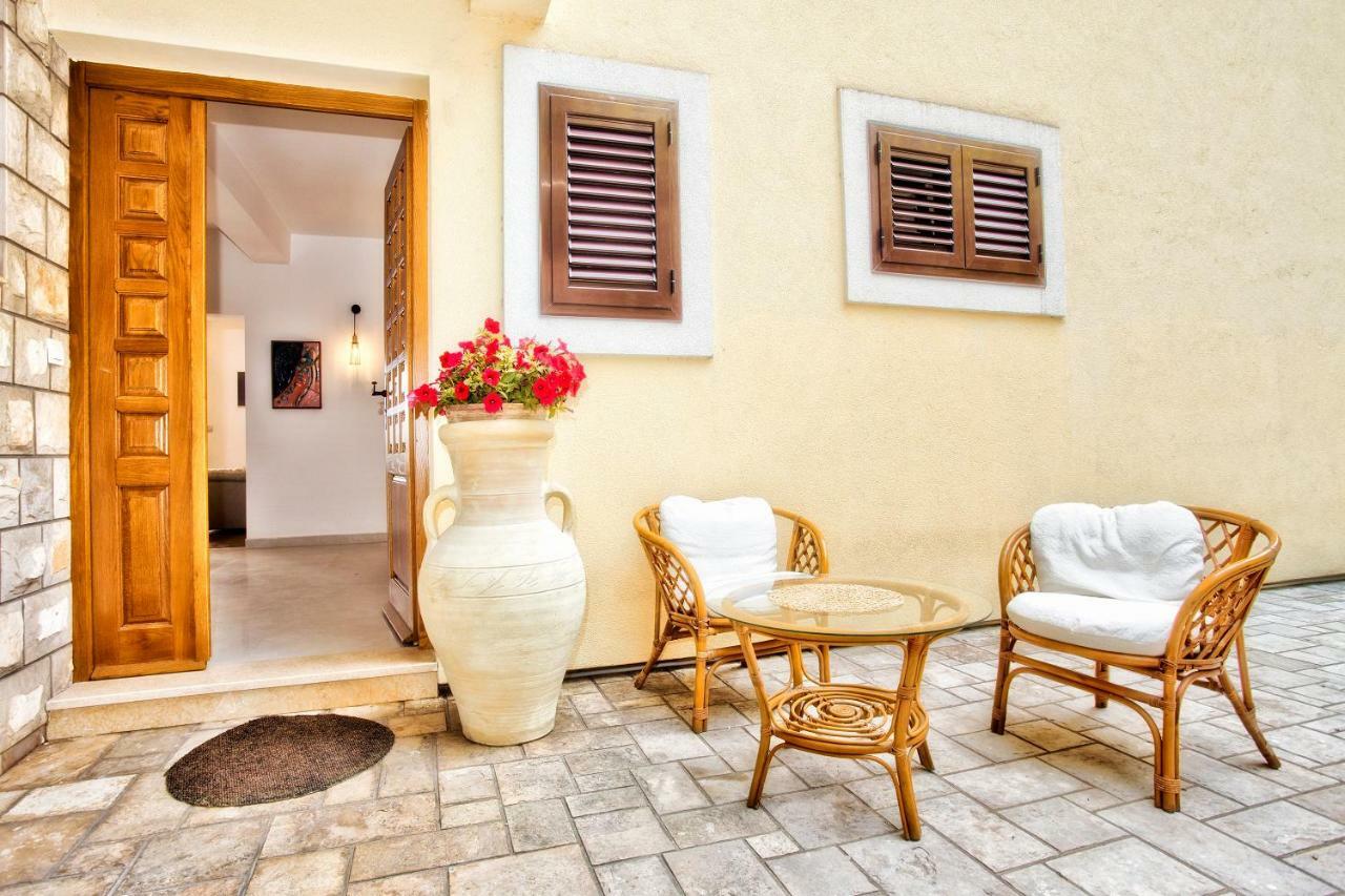 Apartments Χέρτσεγκ Νόβι Εξωτερικό φωτογραφία